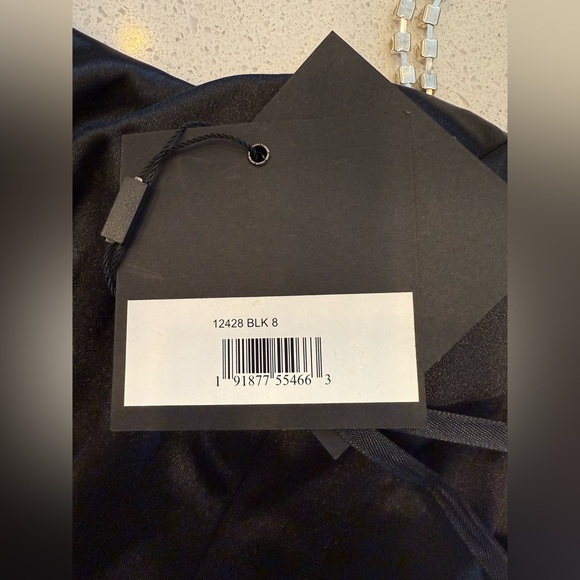 Mac Duggal Rhinestone Strap Satin Trumpet Gown, size 8 - Picture 9 of 11